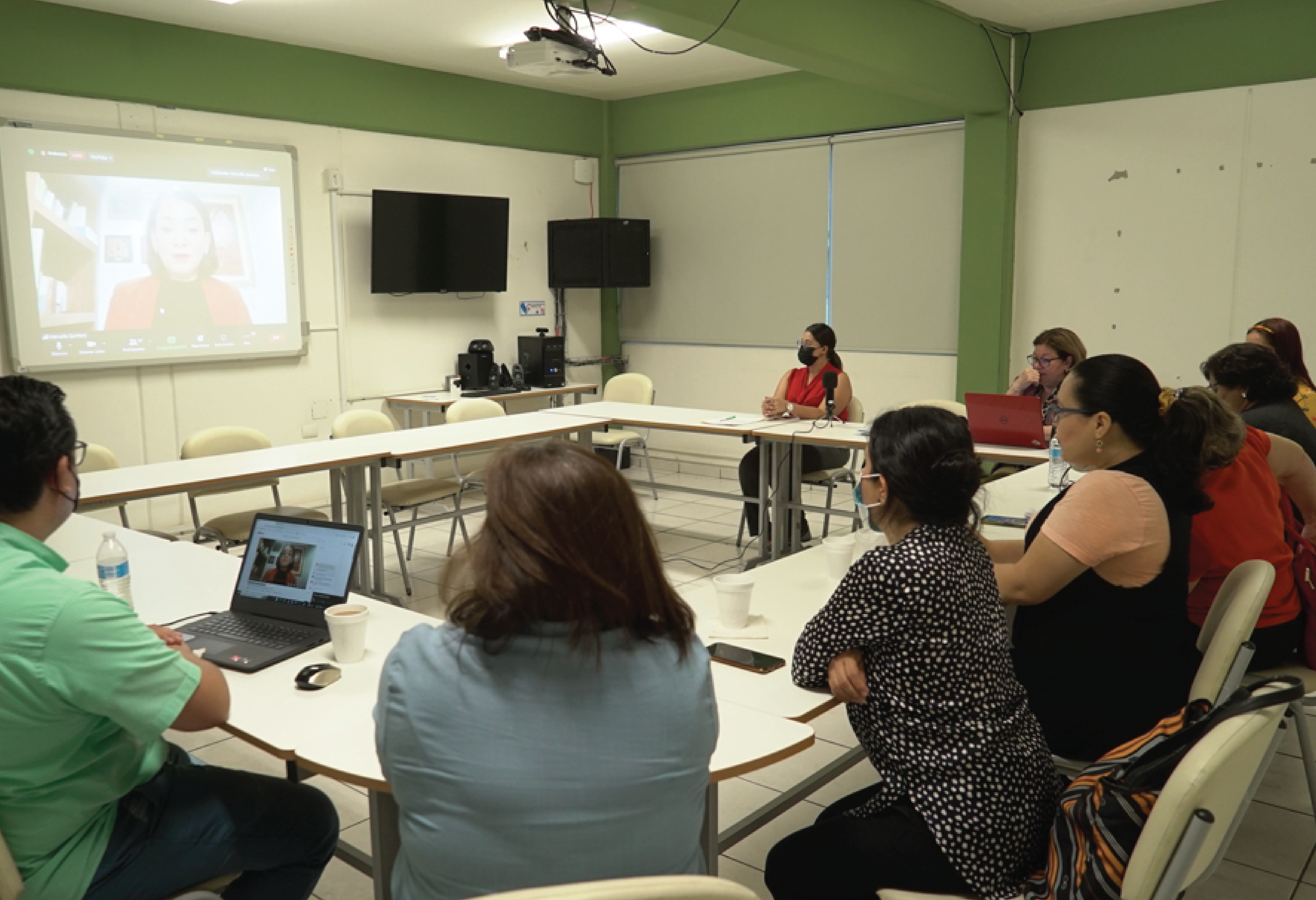 Upes trabaja para la transformación social en nuestra América al participar con el Conversatorio “La educación inclusiva y el papel de la Upes como Institución Transformadora”. 